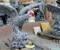 Set statuete vulturi pe stâncă, gri patinat, model S35.